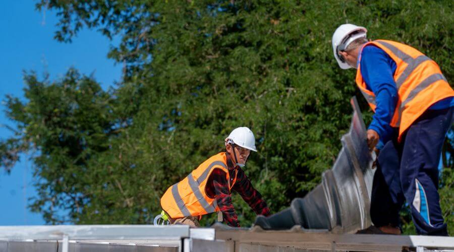 Expert top industrial roofings services in Carpenter, IA